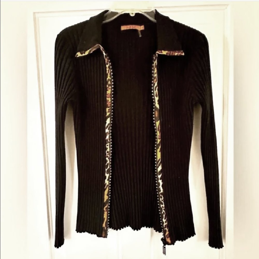 Belldini Black Ribbed Knit Rhinestone & Animal Print Zippered Top Long Sleeve M